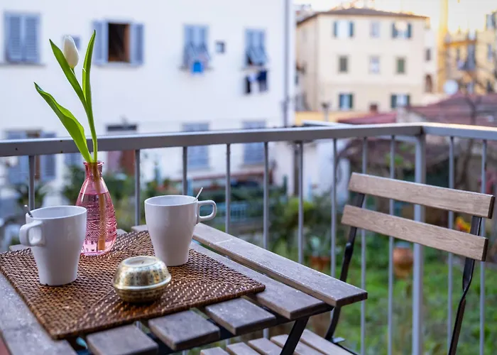 Apartment Jungle Apt - Oltrarno Collection *
